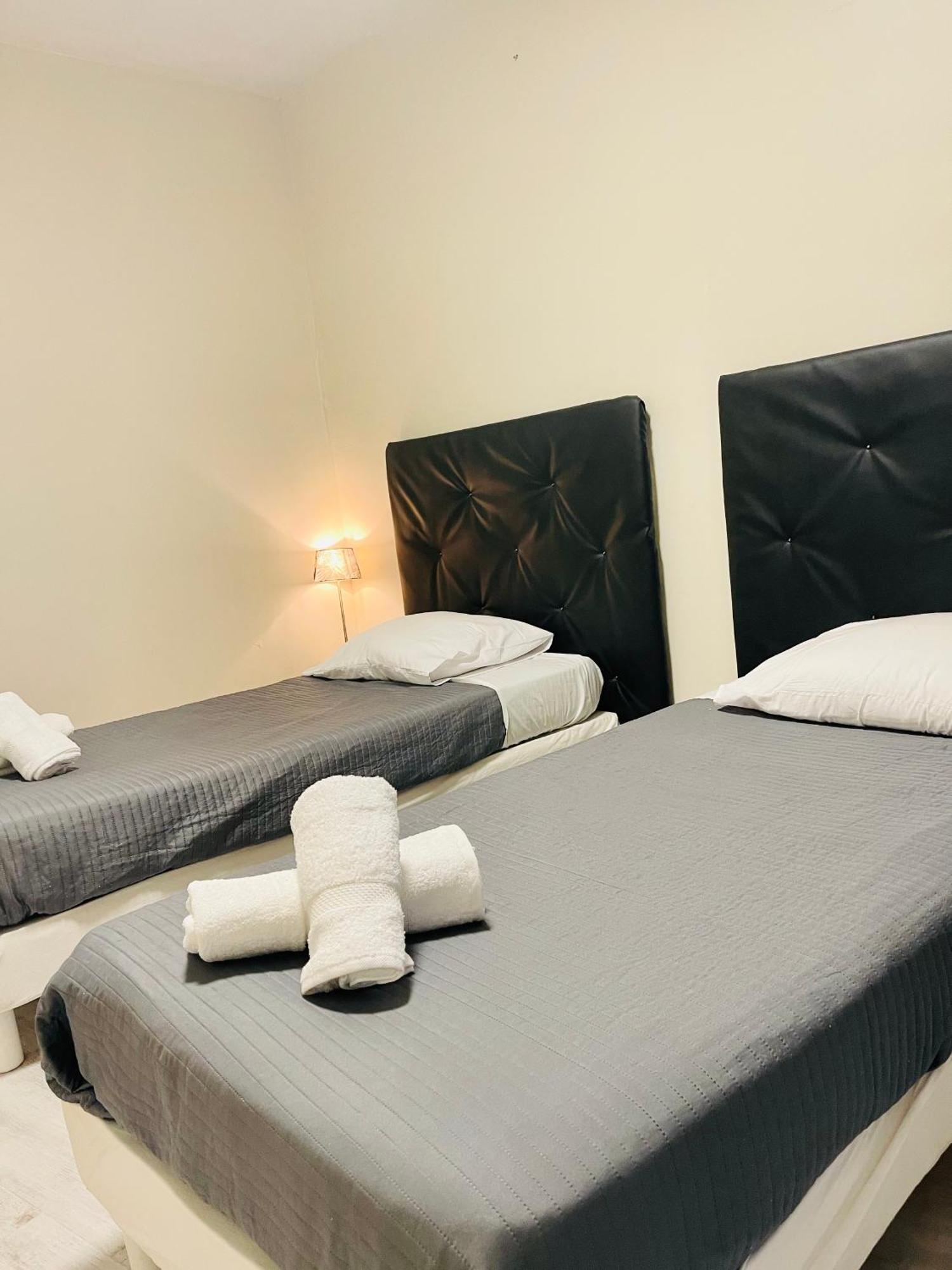 Le Carre Gambetta Apartment การ์กาซอน ภายนอก รูปภาพ